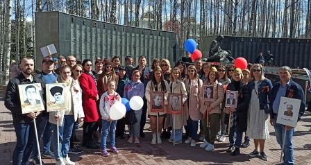Сотрудники Центра профессиональной патологии присоединились к шествию «Бессмертный полк»