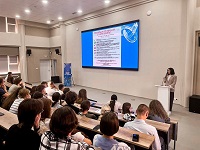 Николай Ташланов организовал проведение профилактической лекции для первокурсников окружной столицы.